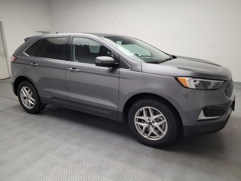 Used 2024 Ford Edge SEL image 11