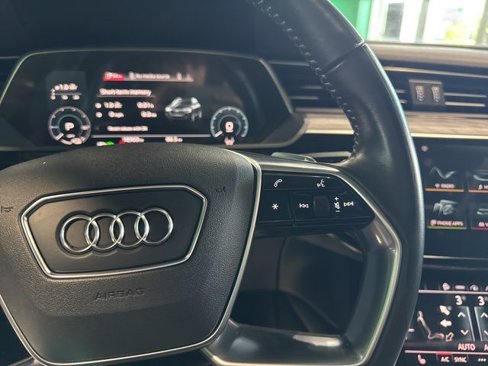 Used 2021 Audi e-tron Premium w/ Convenience Plus Package image 15