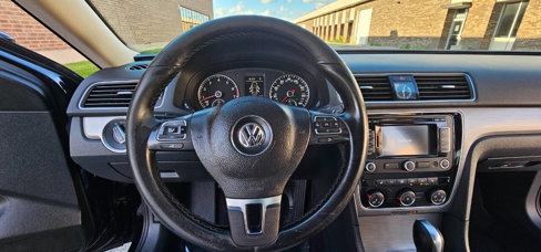 Used 2014 Volkswagen Passat 1.8T SE image 10