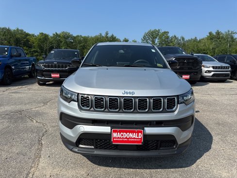 New 2025 Jeep Compass Sport image 8
