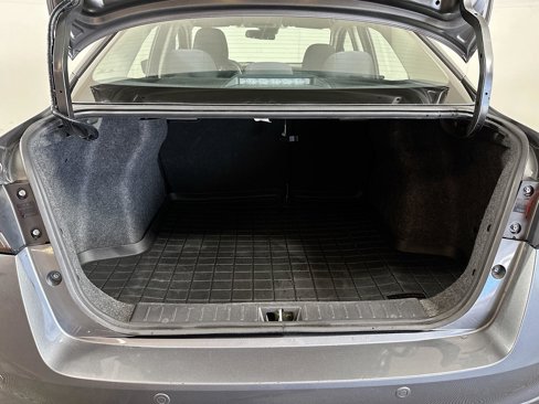 Used 2021 Nissan Versa SV image 23