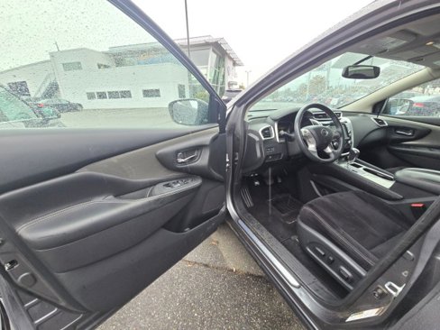Used 2018 Nissan Murano SV image 21