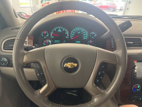 Used 2013 Chevrolet Suburban LT w/ Texas Edition image 39