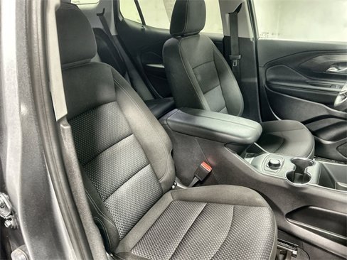 Used 2024 GMC Terrain SLE image 24