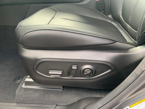 New 2025 Jeep Grand Cherokee Limited image 16