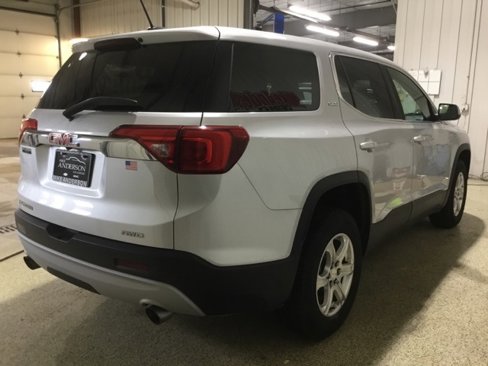 Used 2019 GMC Acadia SLE w/ LPO, Floor Liner Package image 4