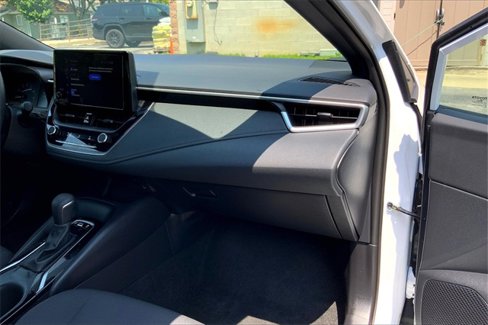 Used 2024 Toyota Corolla SE image 16