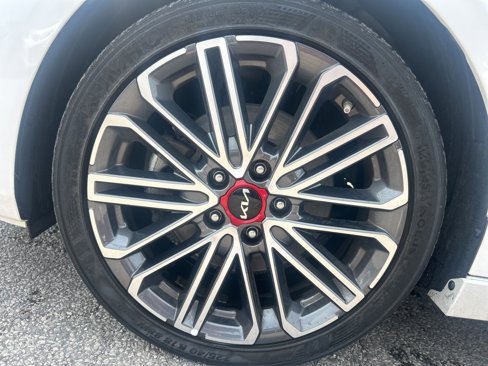 Certified 2022 Kia Forte GT w/ GT Technology Package image 23