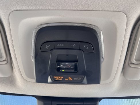 Used 2023 Toyota Corolla LE image 32