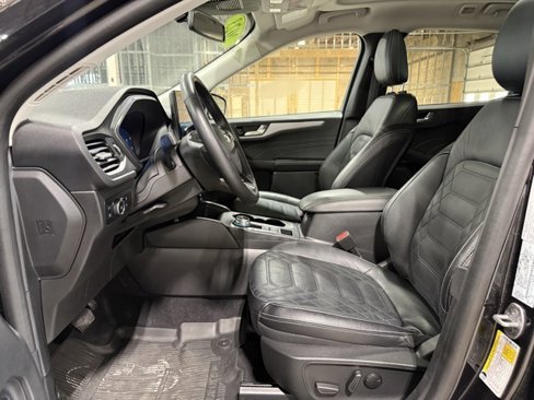 Used 2023 Ford Escape SE w/ PHEV Premium Package image 10