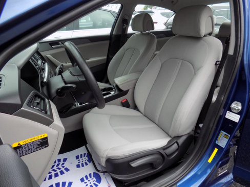 Used 2017 Hyundai Sonata SE image 9