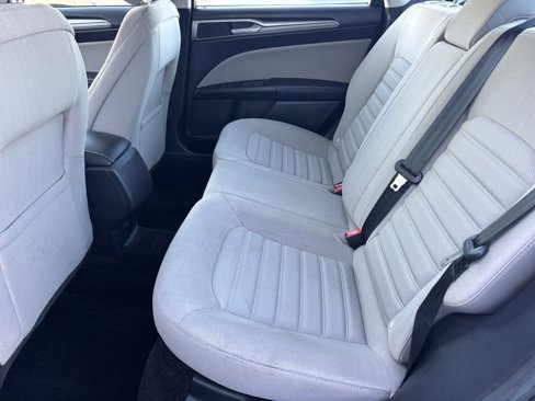 Used 2018 Ford Fusion S image 21