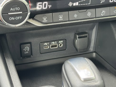 Used 2024 Nissan Sentra SR w/ SR Premium Package image 26