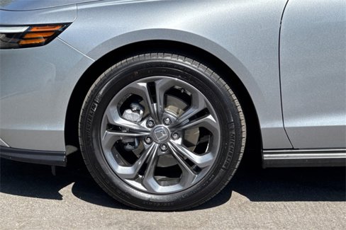 Certified 2023 Honda Accord EX image 11