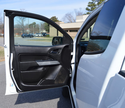 Used 2022 Chevrolet Colorado LT w/ Fleet Safety Package image 11