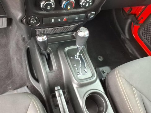 Used 2017 Jeep Wrangler Unlimited Sahara image 23