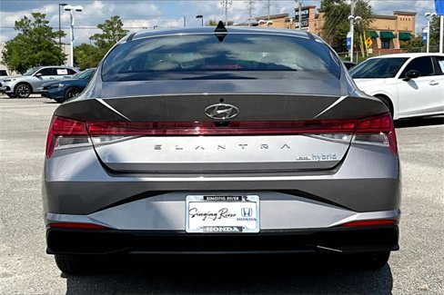 Used 2023 Hyundai Elantra Blue w/ Cargo Package image 4