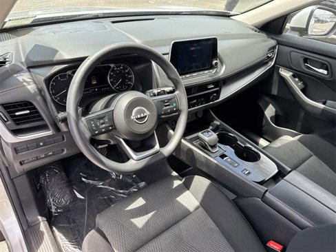Used 2024 Nissan Rogue SV image 37