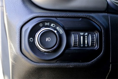 Used 2021 Jeep Wrangler Sport S image 21