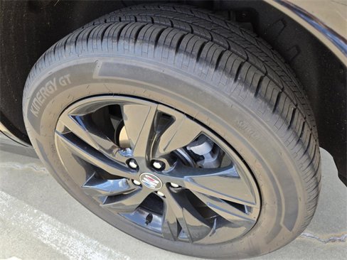 Used 2025 Buick Encore GX Sport Touring image 9
