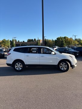 Used 2014 Chevrolet Traverse LT image 4