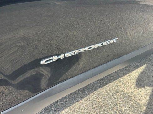 Certified 2016 Jeep Cherokee Limited image 48