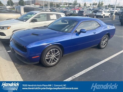 Used 2019 Dodge Challenger SXT w/ Plus Package image 1
