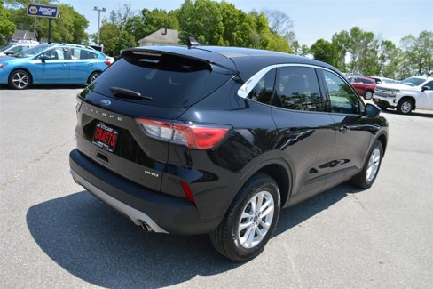 Used 2021 Ford Escape SE image 5
