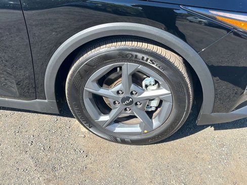 Used 2025 Kia K4 LXS image 28