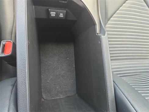 Used 2023 Toyota Camry SE image 25