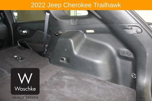 Used 2022 Jeep Cherokee Trailhawk w/ Trailer Tow Group image 20