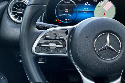 Used 2022 Mercedes-Benz GLB 250 image 11