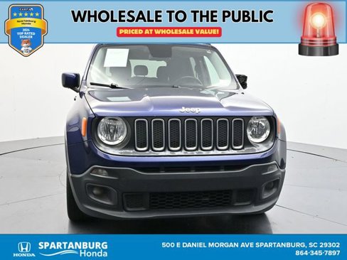 Used 2017 Jeep Renegade Latitude w/ Popular Equipment Group image 2