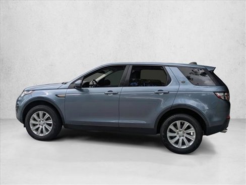 Used 2019 Land Rover Discovery Sport SE image 3