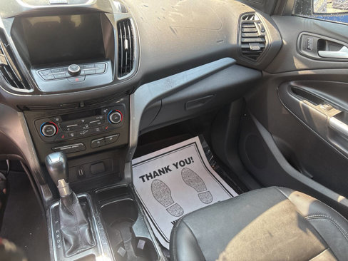 Used 2017 Ford Escape SE w/ SE Leather Comfort Package image 12