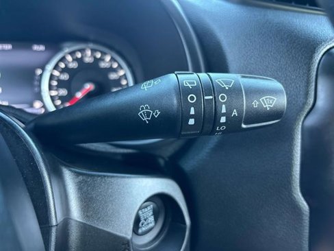 Used 2022 Jeep Renegade Altitude w/ Convenience Group image 30