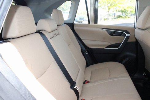 Certified 2021 Toyota RAV4 LE image 51