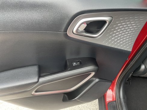 Used 2023 Kia Soul LX w/ LX Technology Package image 49