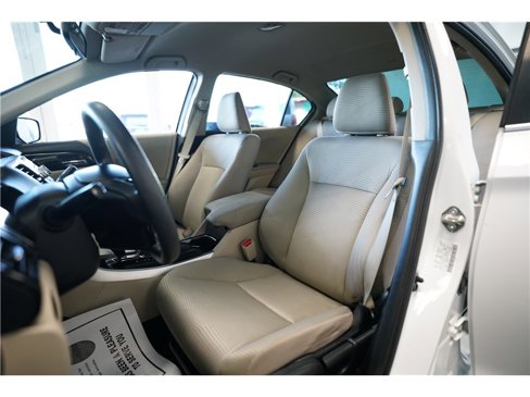 Used 2017 Honda Accord LX image 11
