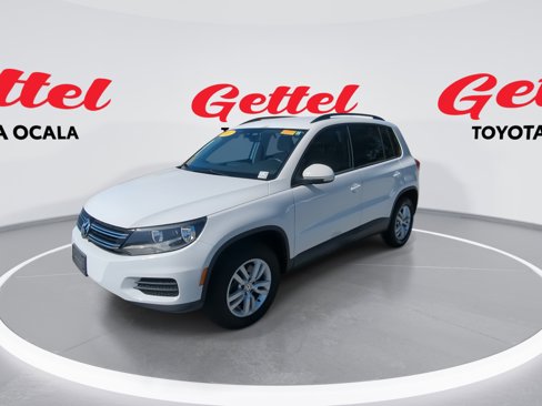 Used 2017 Volkswagen Tiguan S image 4