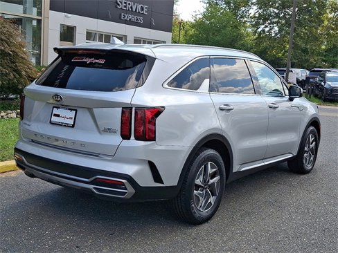 Used 2021 Kia Sorento S image 6