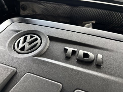 Used 2014 Volkswagen Passat TDI SE image 51