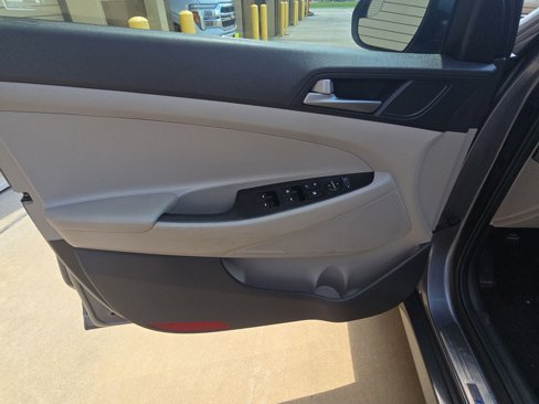 Used 2017 Hyundai Tucson SE image 29