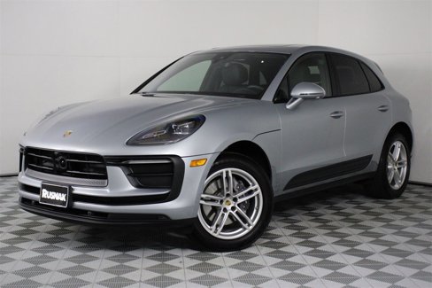 Certified 2025 Porsche Macan image 35