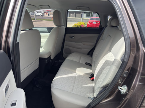 Used 2020 Mitsubishi Outlander Sport ES image 21