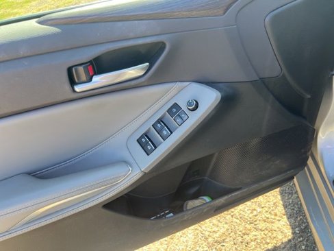 Used 2021 Toyota Avalon XLE w/ Carpet Mat Package (TMS) image 8