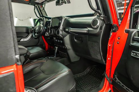 Used 2018 Jeep Wrangler Rubicon w/ Cold Weather Group image 55