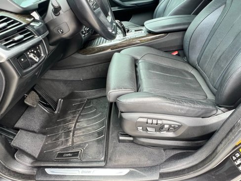 Used 2016 BMW X5 xDrive50i image 14