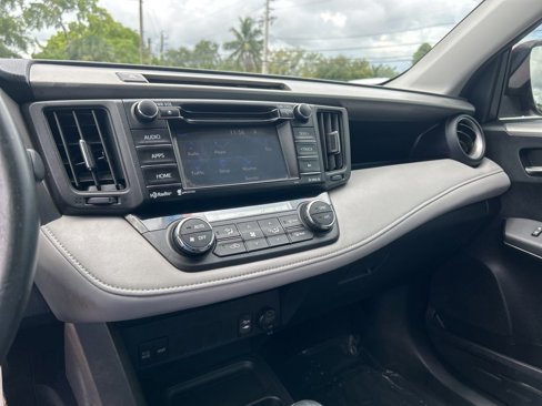 Used 2016 Toyota RAV4 XLE image 11