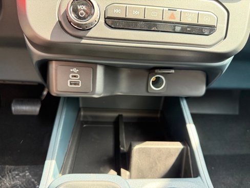 New 2025 Ford Maverick XL image 29